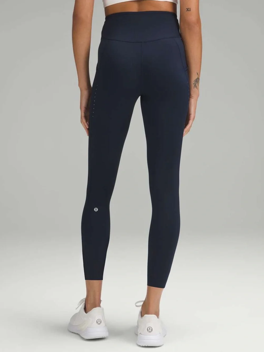 Lululemon Deep True Navy Fast and Free Reflective Tight 25 In Size 8 Leggings